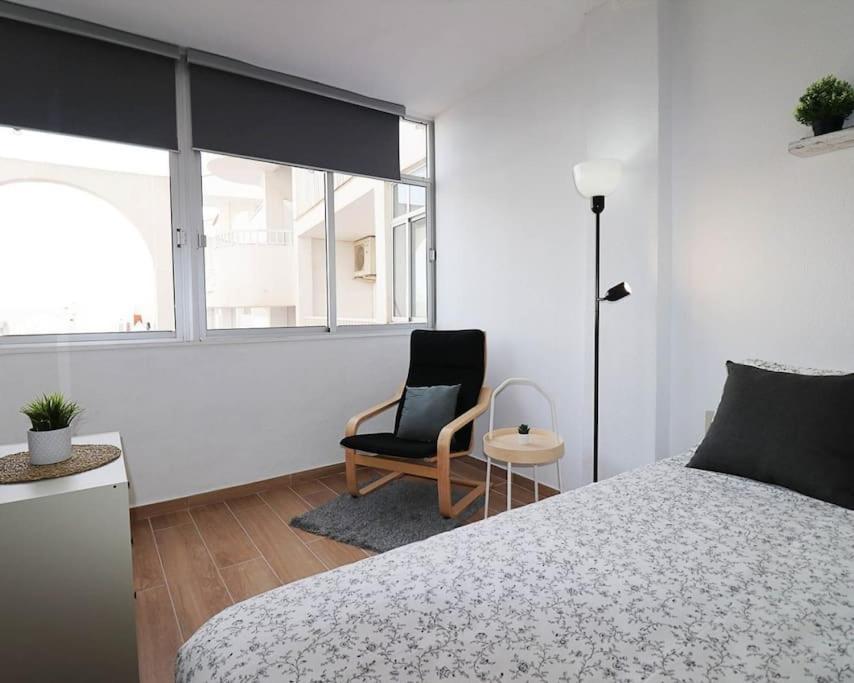 Brand New Apartment. 400 Meters Best Beach Torrevieja Exteriör bild